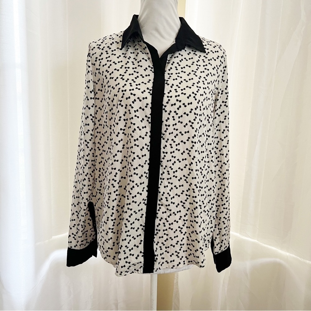 Lauren Conrad Bow Print Button Down Blouse Medium Excellent Black White Long Slv